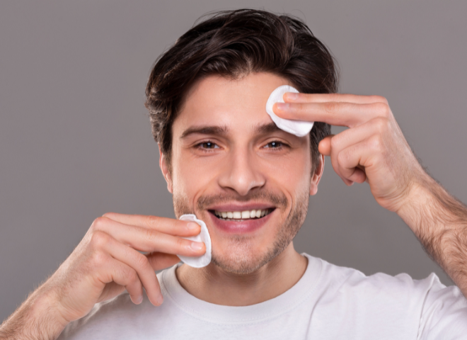Tips bij het reinigen van je gezicht voor mannen